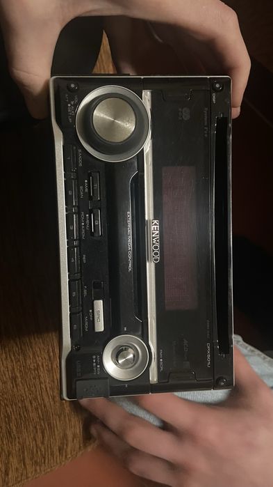 Продам магнитолу