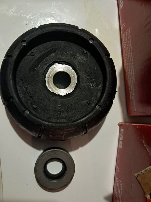 Продам запчастини на опель вектра А