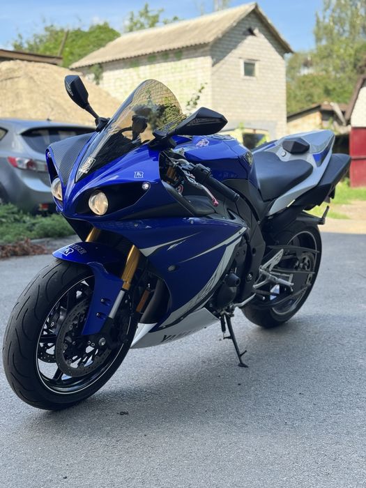 Yamaha YZF R1 2011 год