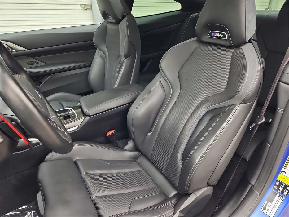 BMW M4 Competition      2022