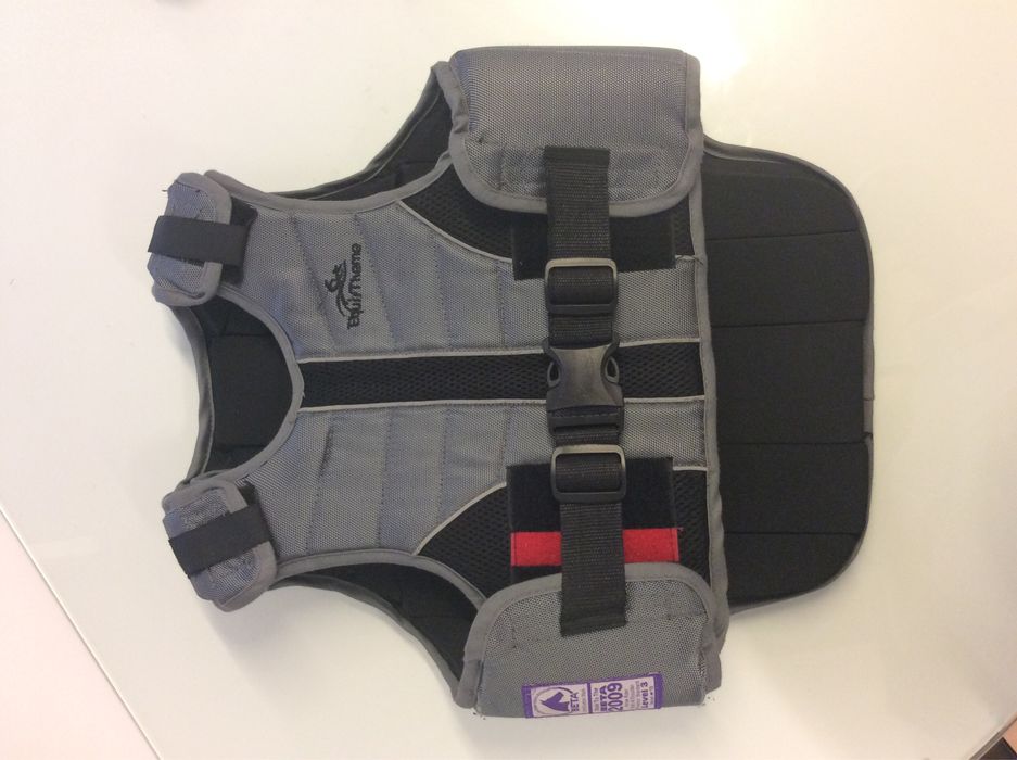 colete para equitação da marca equi.theme