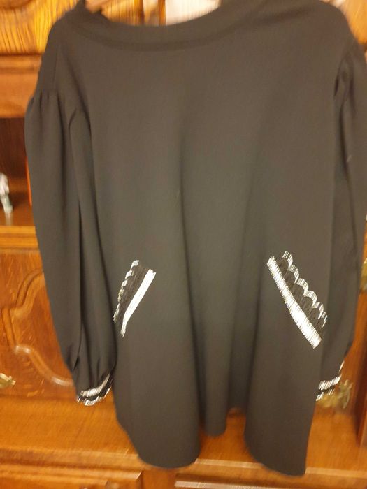 Piekna bluzko - tunika z haftem
