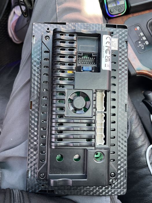 Продам дві магнітоли Андроід і штатна з Бмв е39