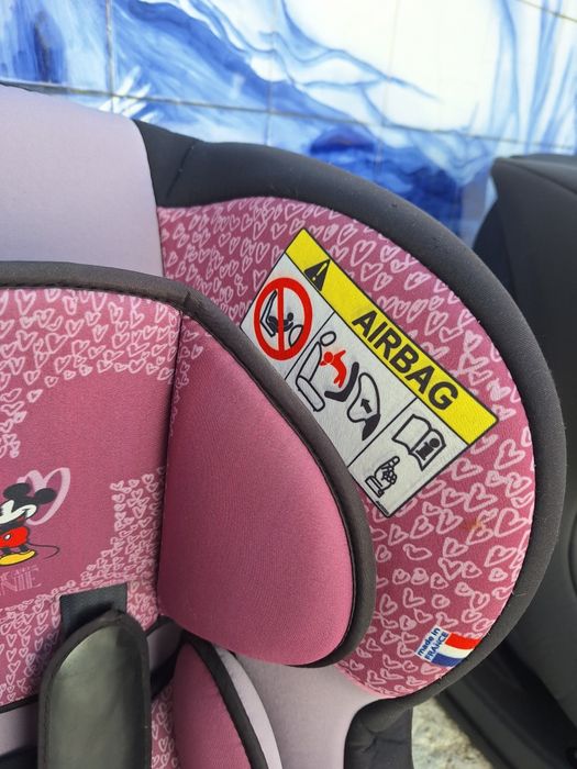 Cadeira auto menina. Ótimo estado.