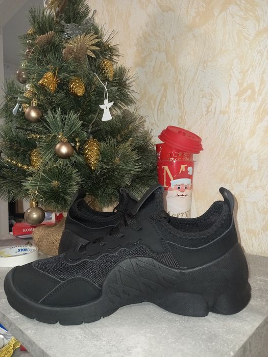 Мужские кроссовки