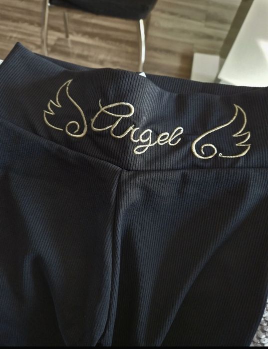 Legginsy prążkowane HDM angel S
