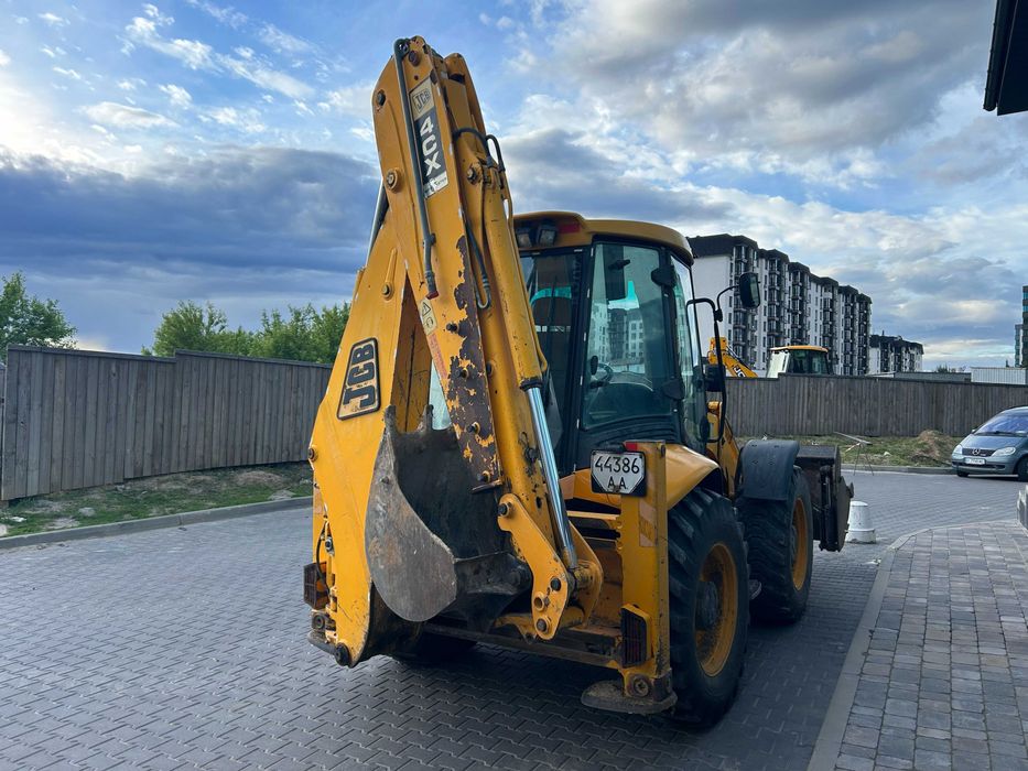 Продам JCB 4CX Sitemaster 2008 року
