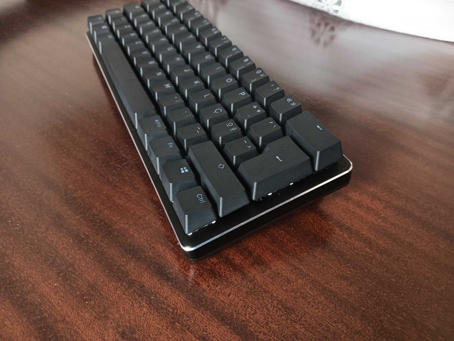 Teclado Mecânico RGB Glorious GMMK Compact (60%) ISO PT