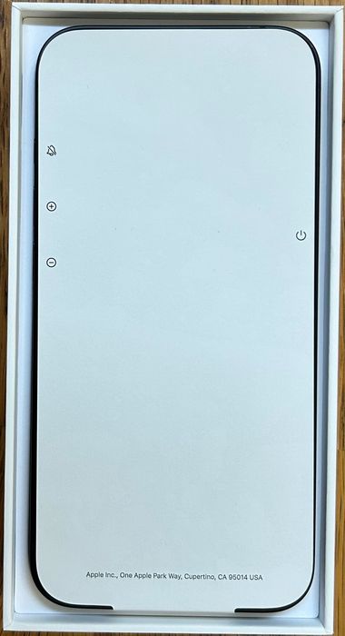 iPhone 16e (128 GB - preto)- novo, 3 anos de garantia
