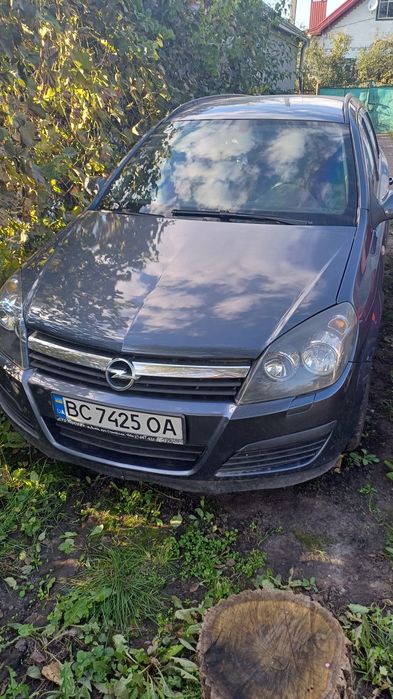 Автомобиль опель.