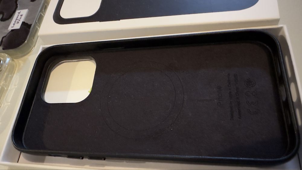 Чохли на IPhone 14 pro max