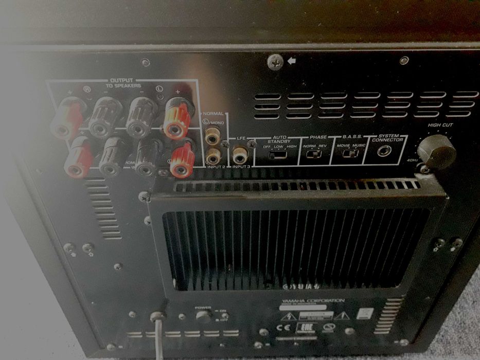 Сабвуфер YAMAHA NS-SW 300 Вт