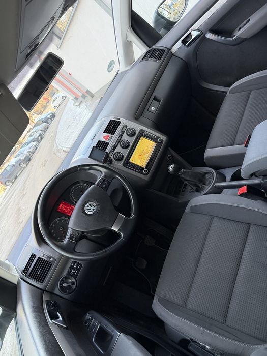 VW Touran 1.6 MPI 102KM 2010R FreeStyle PDC Navi Hak CarPlay Tempomat