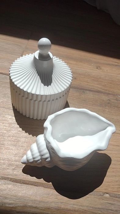 Conjunto concha e pote luxo com tampa peças decorativas