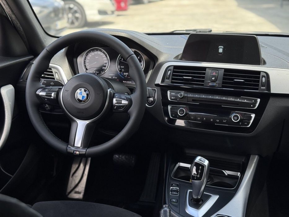 BMW 116 d Pack M Auto foto 5