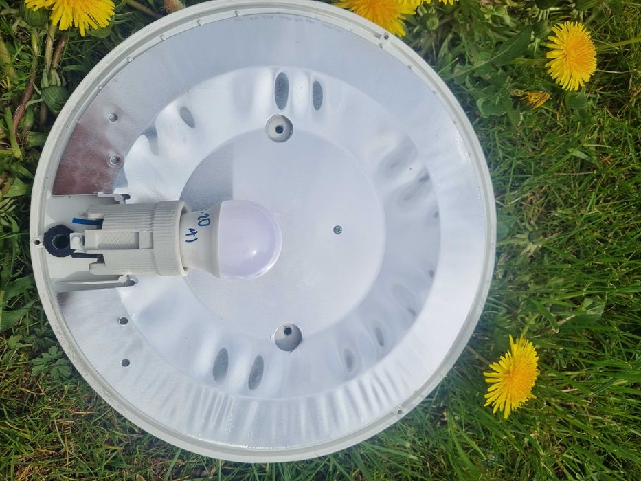 Lampa/Plafon led 9w / na żarówki