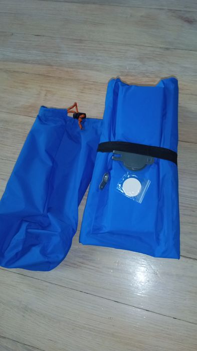 Надувний матрац,каримат