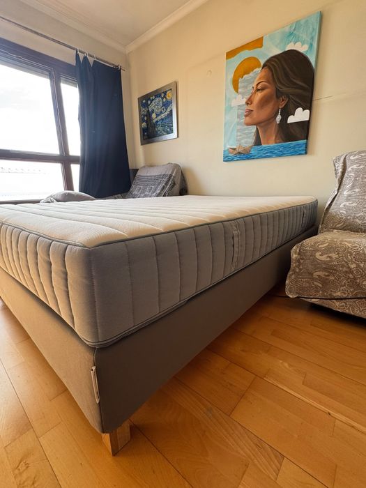 Cama Ikea Semi-Nova 1.40x2.00