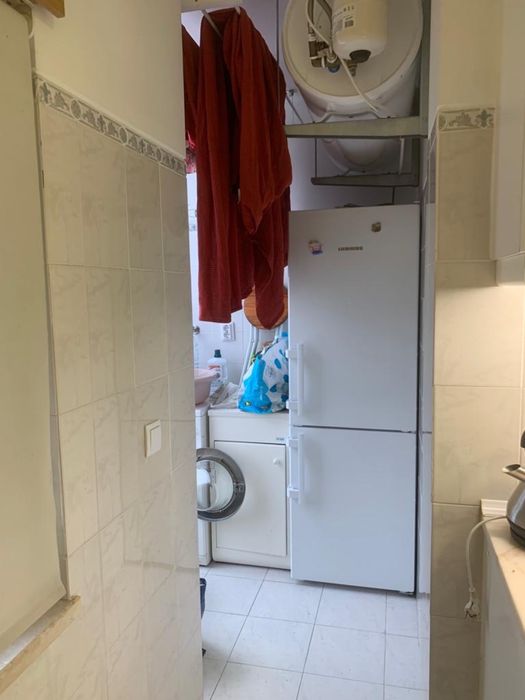 Alugo quarto na Quinta dos Barros perto do Hispital de Santa Maria e da Universidade Catolica