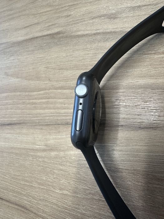 Apple Watch SE 44mm (A2352)