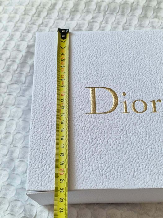 Piękny karton Dior nowy oryginalny