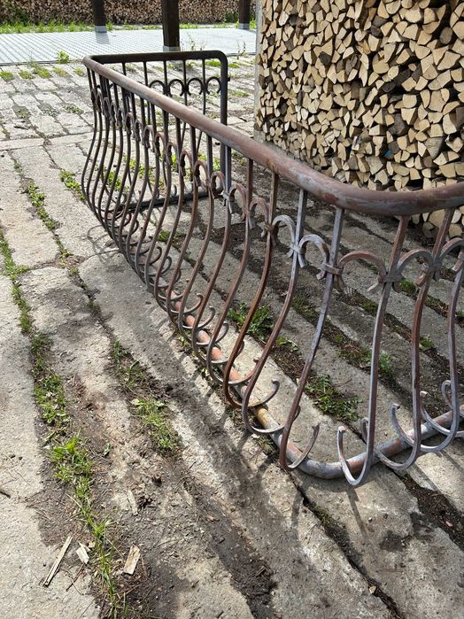 balustrada barierka stalowa kuta na balkon