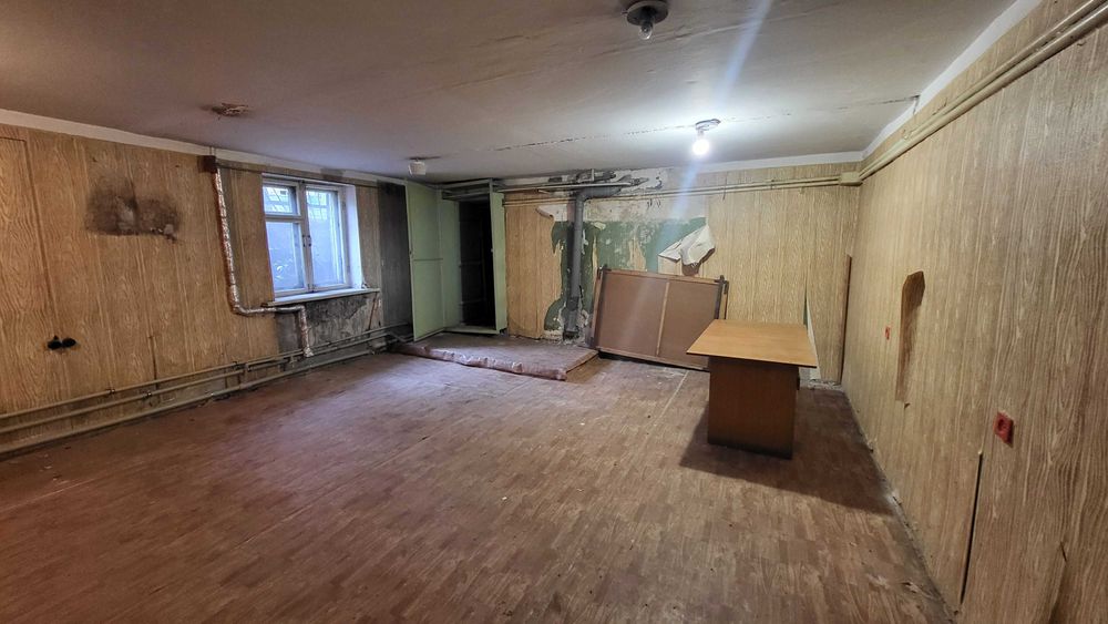 Продаж ЦОКОЛЬНОГО приміщення вул. Рекордна, 388 кв.м, БЕЗПЕЧНО.