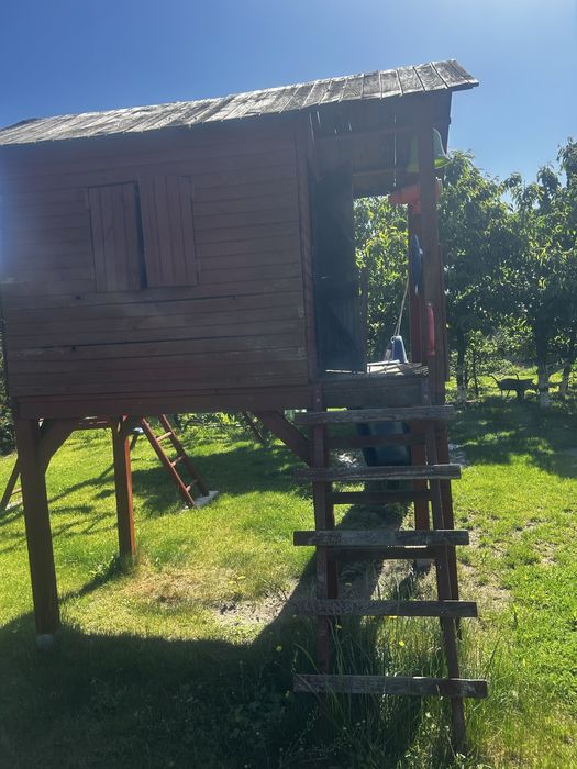 Domek ogrodowy na nozkach