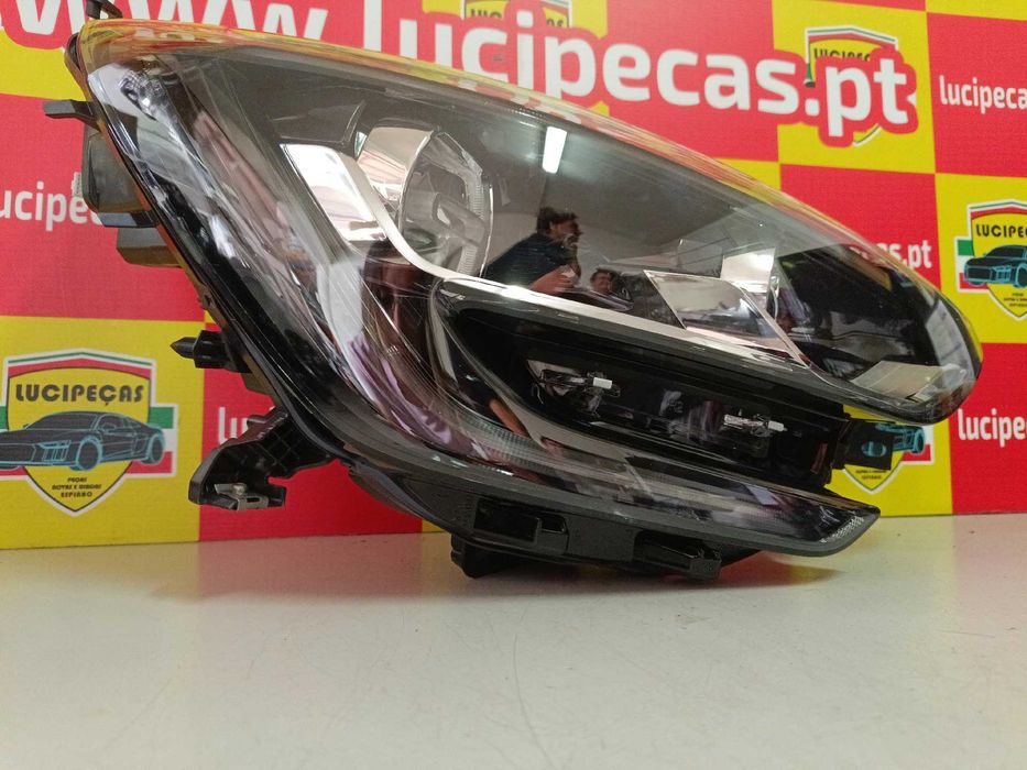 Ótica / farol direita RENAULT Megane IV (B9A/M_), de 2015 a 2026 l 140051