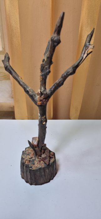 Piękna stara rzeźba z drewna rustykalną z bursztynami T22