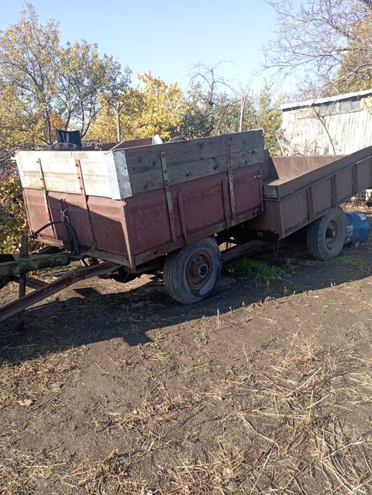 Одноосний причеп до трактора