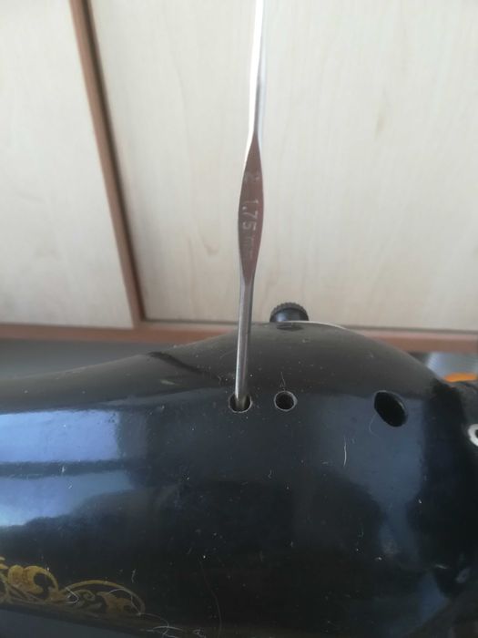 Швейна машинка ретро з ручним приводом Подольск  в робочому стані