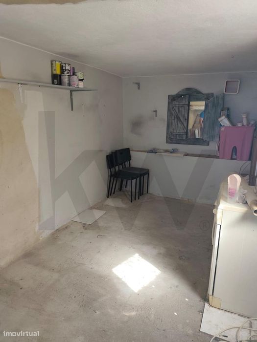 Apartamento T2 Totalmente Remodelado Com Logradouro – Cruz De Pau