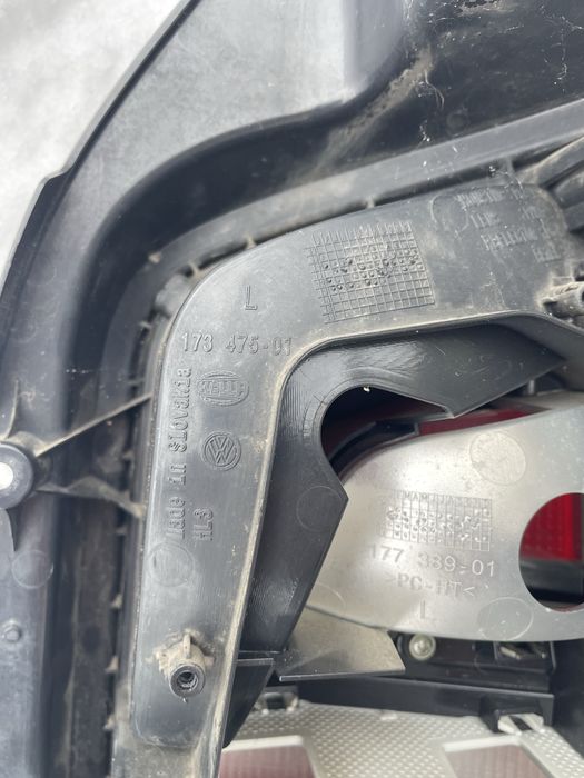 Фонар задній, Мультиван, Каравела.