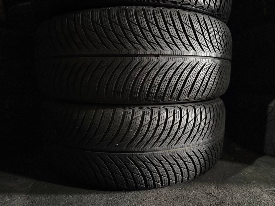 235/55R17 Michelin 2025p
