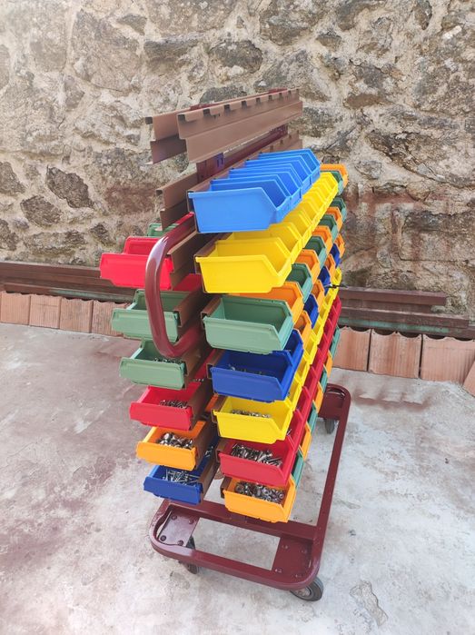 Carrinho de apoio a oficina