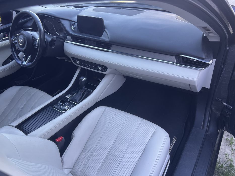 Продам авто MAZDA 6