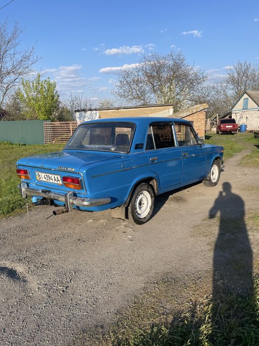 Продам гарний ваз 2103  торг присутній