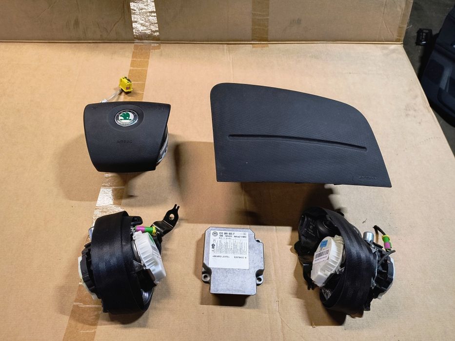 Skoda Fabia II 07-10 - Komplet poduszek Airbag Kierowcy Pasażera Pasy
