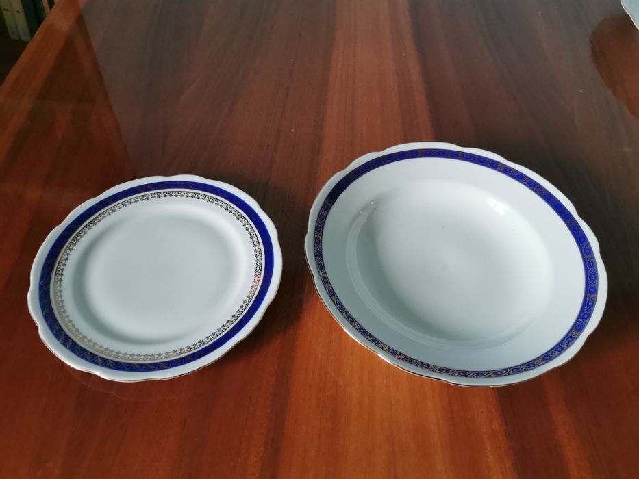 Dwa talerze porcelana ĆMIELÓW ręcznie malowane lata 60 prl