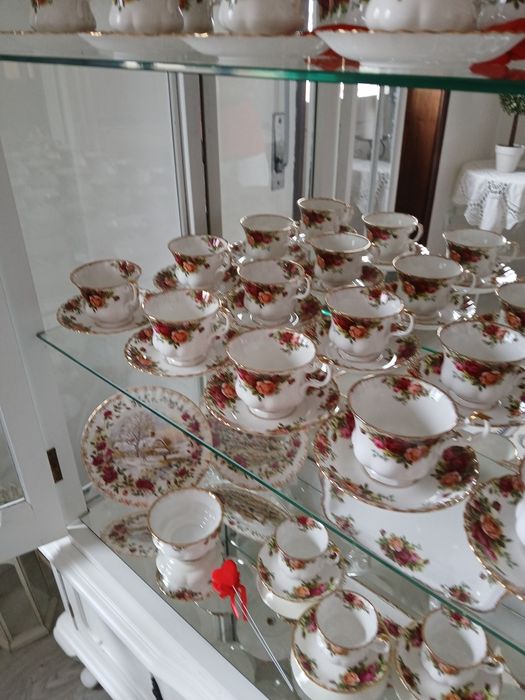 serviços chá/café  e outros Royal Albert