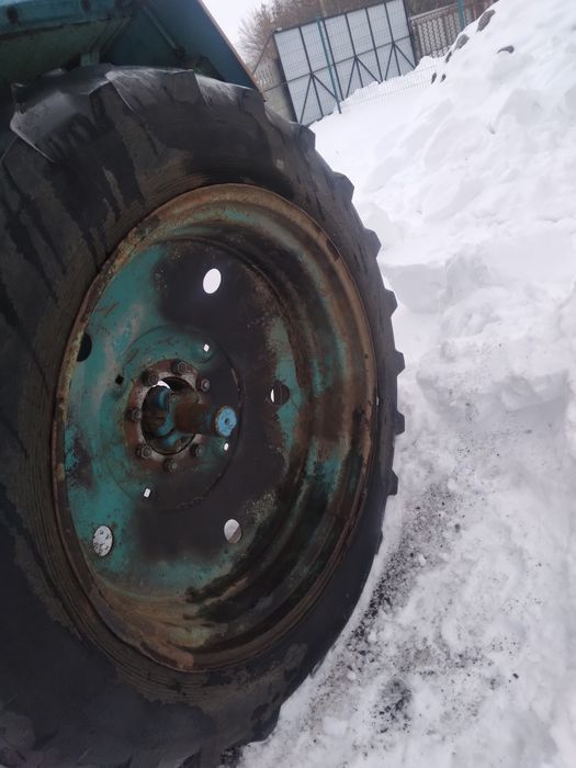 Мтз юмз колесо 15.5-38 шина