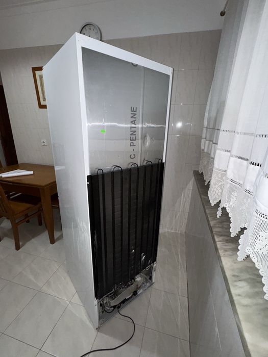 Frigorífico Combinado INDESIT LI7 S1E W
