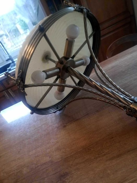 Lampa wisząca regulowana