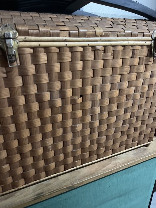 Bau  em palha e verga