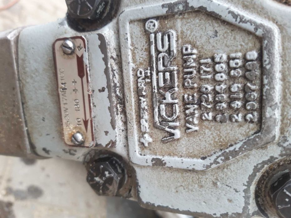 Pompa Vickers hydrauliczna z silnikiem od wtryskarki ENGEL