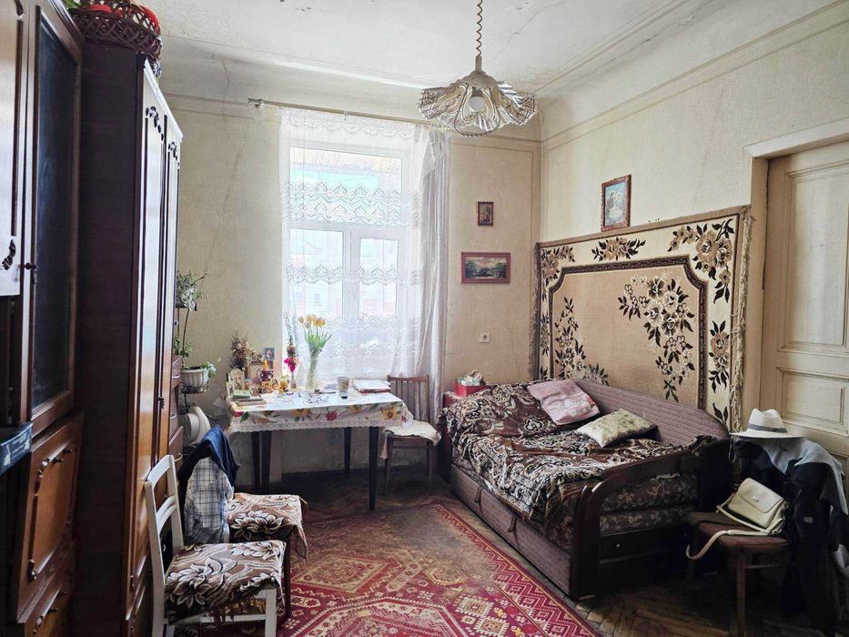 Продаж 2-кімн. квартири 42 кв.м. в Центрі Львова по вул.Джерельній