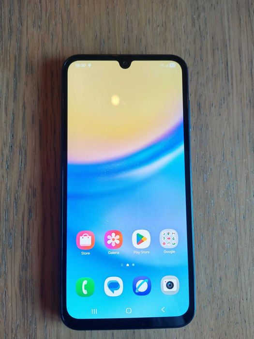 Samsung Galaxy A15 4gb, 128gb, android 16, como novo