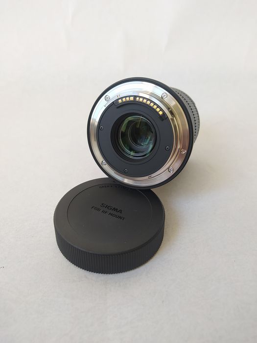 Об'єктив Sigma AF 18-50mm f/2,8 DC DN C (Canon RF) НОВИЙ