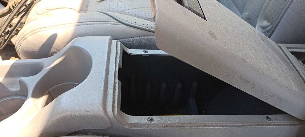 Ford Explorer  4.0 v6  D0HC  samochód na części